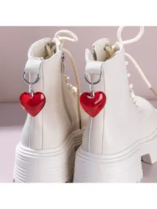 Fashion New Shoe Buckle Heart Glass Pendant, French Vintage Boot Charm Accessory, Boho Style Necklace for All Seasons