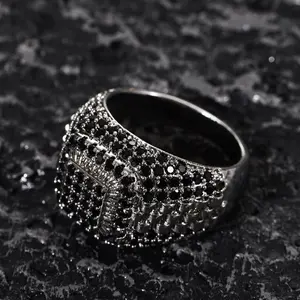 Hip Hop Full Diamond Ring for Men High Street Business Style Personalized Classic Trendy Statement Rings