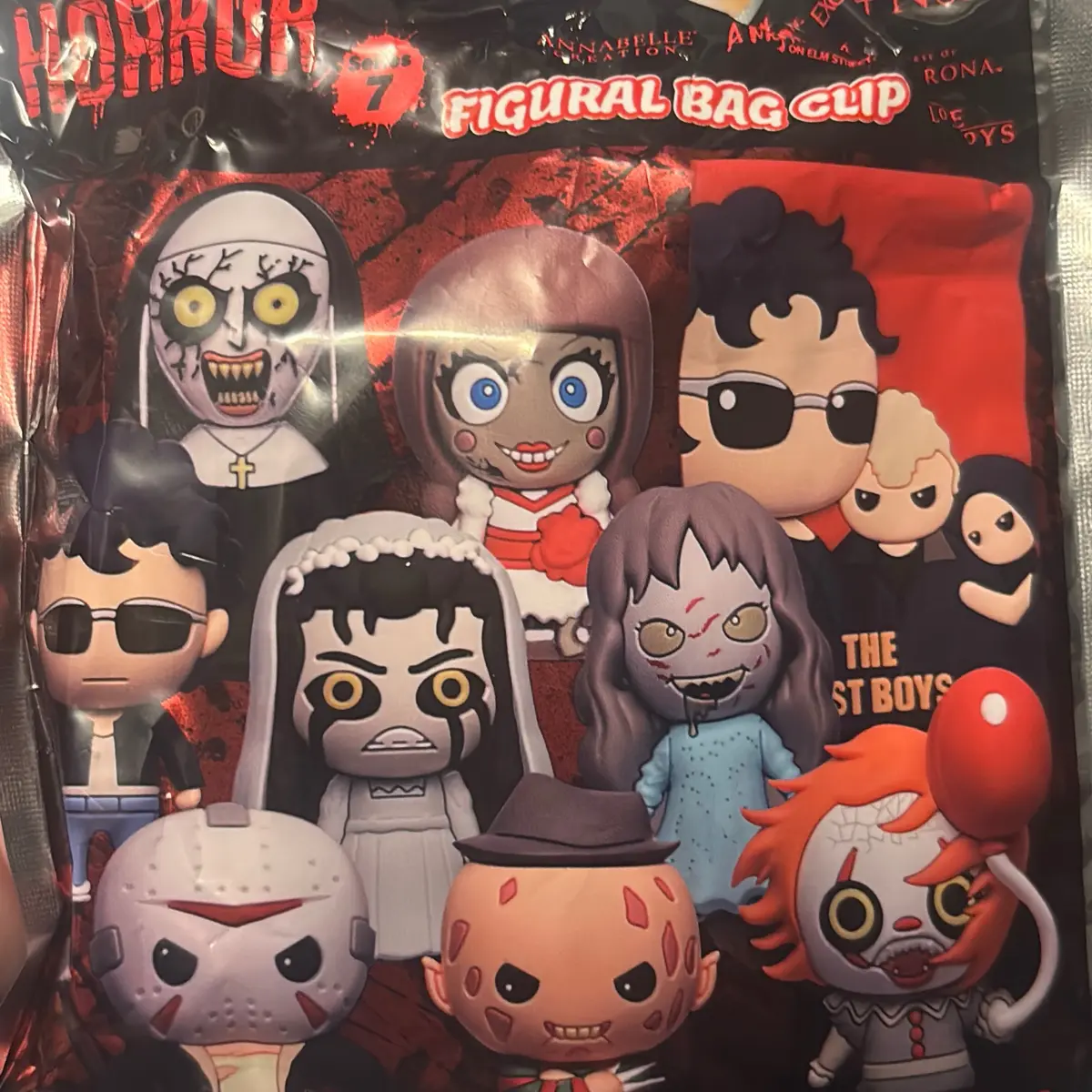 Fun horror pops and chains