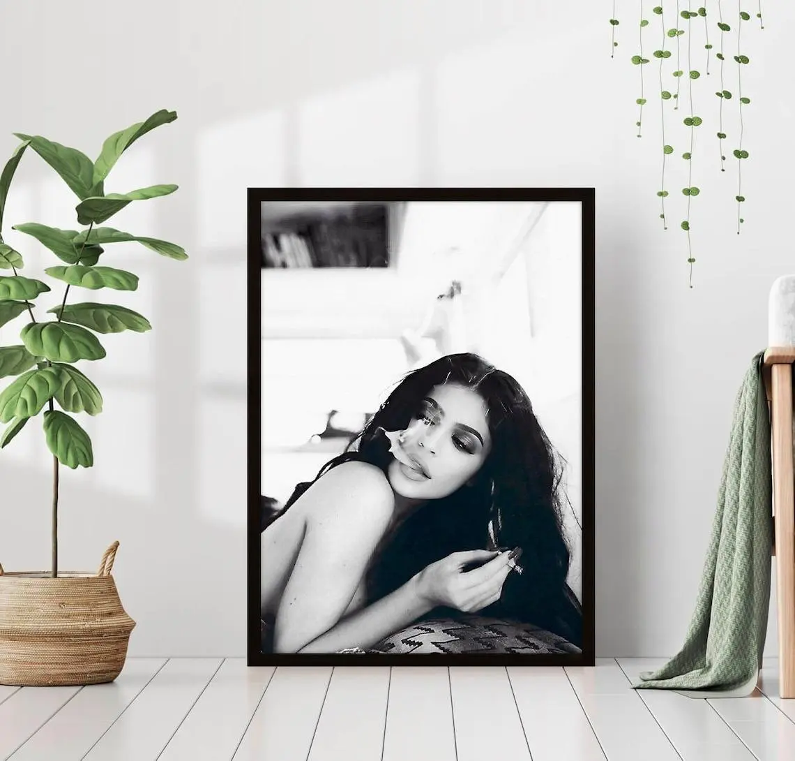 Kylie Jenner Smoking Black And White Vintage Retro Photography Model Celebrity Fashion Girl Room Wall Art Decor Poster Printed