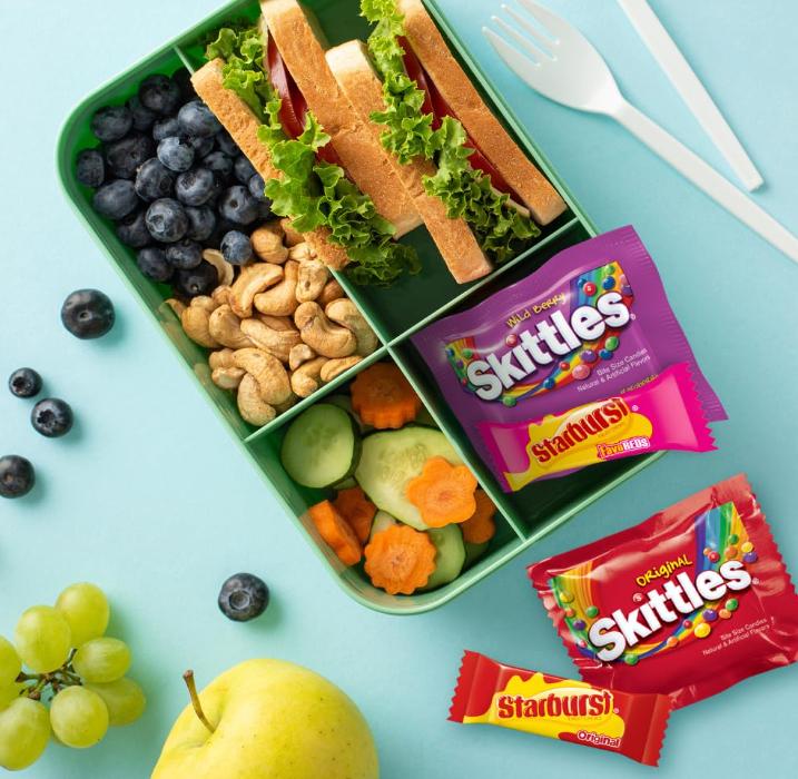 SKITTLES Original, SKITTLES Wild Berry & STARBURST Original and STARBURST FaveReds Fun Size Chewy Candy Variety Bag, Party Size, 20.13 Oz Bulk Bag