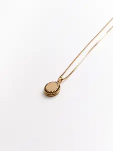 Sutton Oval Locket 14k Recycled Gold Vermeil