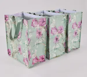 Periea Set of 3 Insulated Shopper Totes with Velcro Closure Periea Set of 3 Insulated Shopper Totes with Velcro Closure