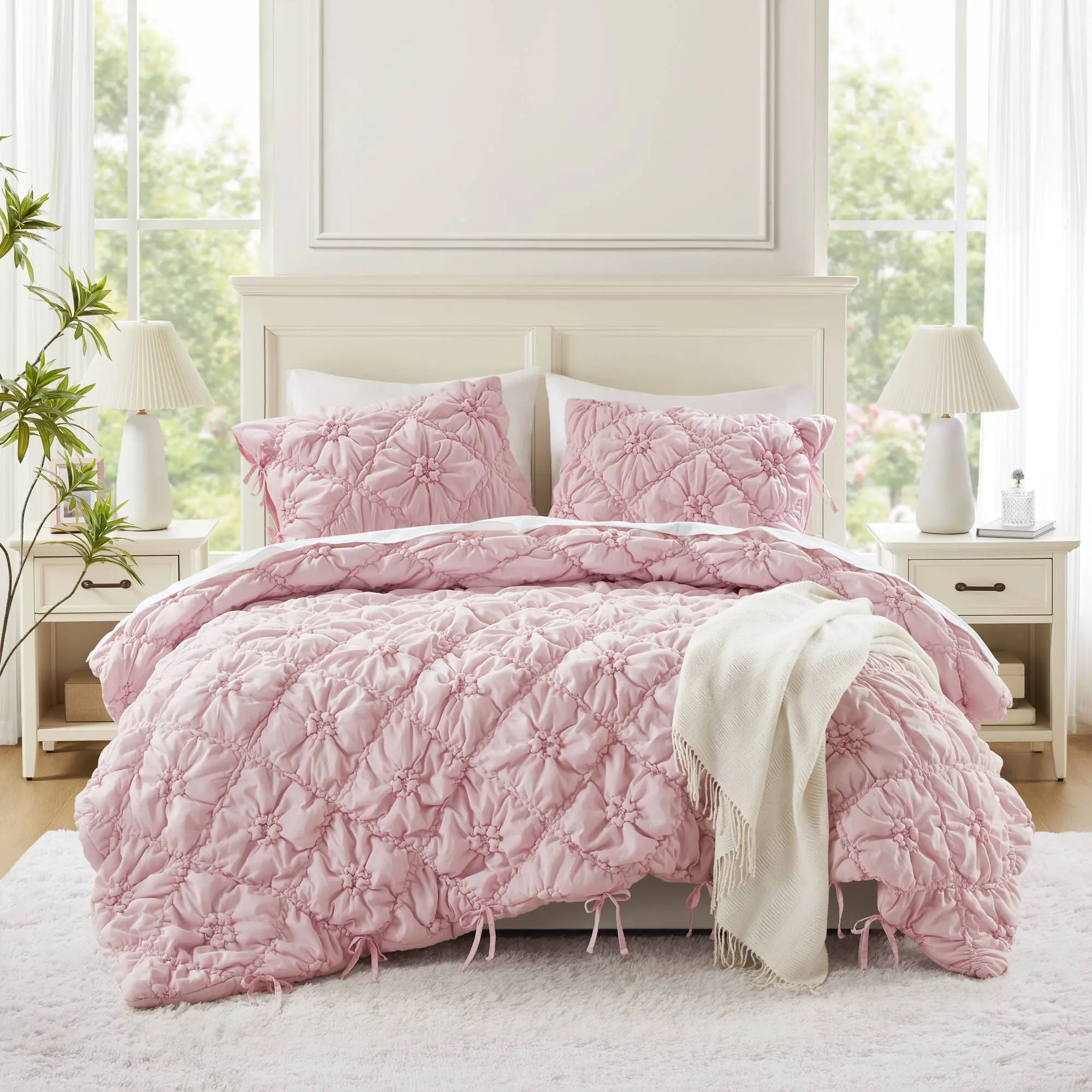Puff Quilt Set - Bed Comforter Set, Floral Bedding, Shabby Chic Boho Style, Ultra-Soft, Lightweight, Breathable, Embroidered All-Season Bedding