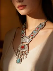 Natural Turquoise Beaded Necklace with Crystal Inlay, Geometric Carved Flower Pendant, Dangle Style Jewelry for Women