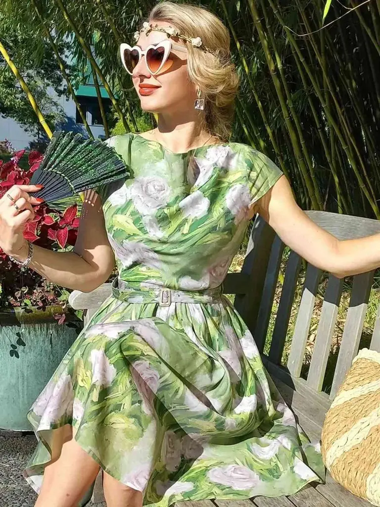 RETRO STAGE Women's 1960s Green Oil-Paint Print Rose Shortsleeve Casual Summer Dress - Retro, Casual Boho Chic Artistic Womenswear - TikTok Shop RETRO STAGE Women's 1960s Green Oil-Paint Print Rose Shortsleeve Casual Summer Dress - Retro, Casual Boho Chic Artistic Womenswear - TikTok Shop