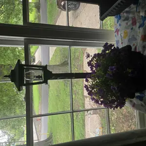 Hoodink 1/2 Pcs Solar Post Light With Planter, Room Decor For Easter Wedding Decorations, Black Post Light, 2 In 1 Outdoor Solar Post Light For Porch Front Door Patio Roadside Decoration