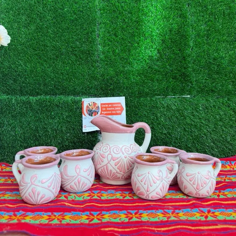 Engove Milk Jug Relieve color Blanco Rosa Set. (Cielito Lindo).