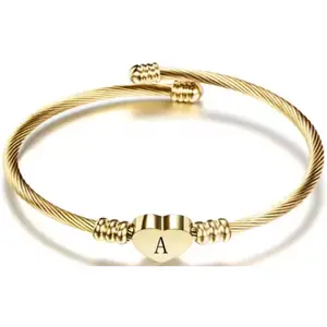 Gold Charm Bracelet - Elegant Design with Gold Charms for Versatile Wear