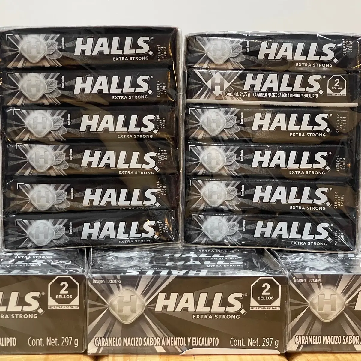 Halls Extra Strong  Caramelo Mazico Sabor a Mentol y Eucalipto