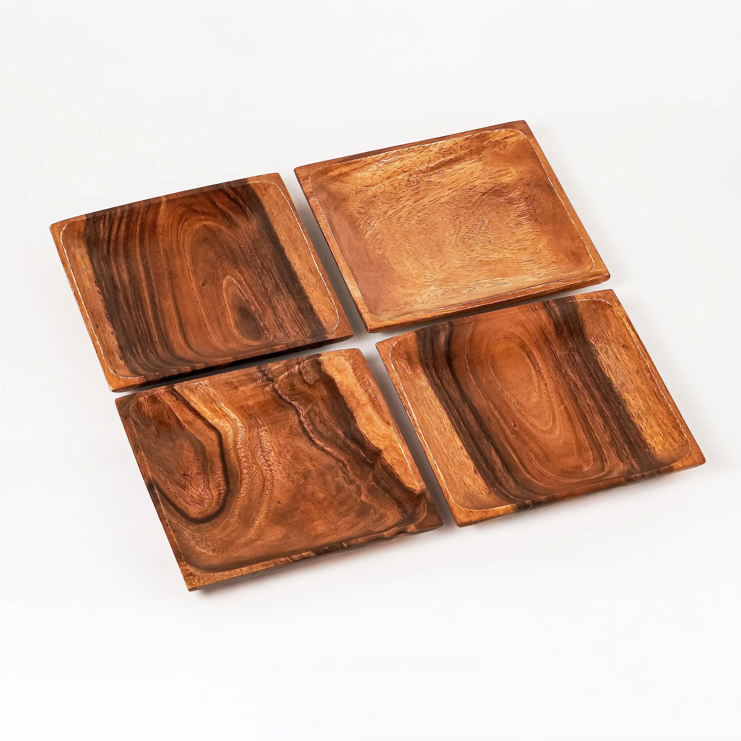 Casa/Legno Handcrafted 8 Inch Square Wooden Plates, Perfect Home Decor for Serving Fruits, Appetizers and Salad. (Set of 4)