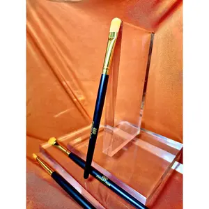 888 Concealer Brush - Black and Gold Design with Black Handle - Ideal for Concealer Application