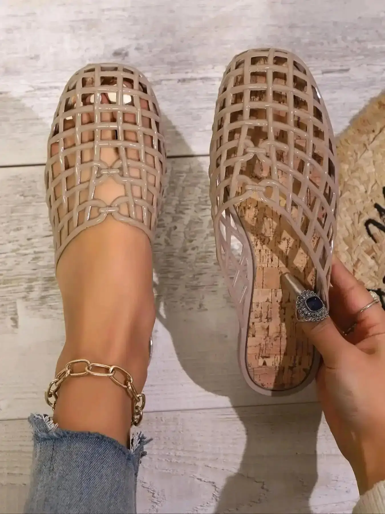 Women's Hollow Out Pattern Flat Sndls, Footwear, Spring Summer New Design, Soft Grip Sole, Comfy Crystal Jelly Shoes, Beach Outdoor Wear, PT, Stretch, Ballet, Airy, Grip, Versatile Chic Snkrs Daily Essential Style