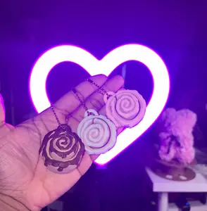 Cinnamon Roll Clicker Fidget Keychain