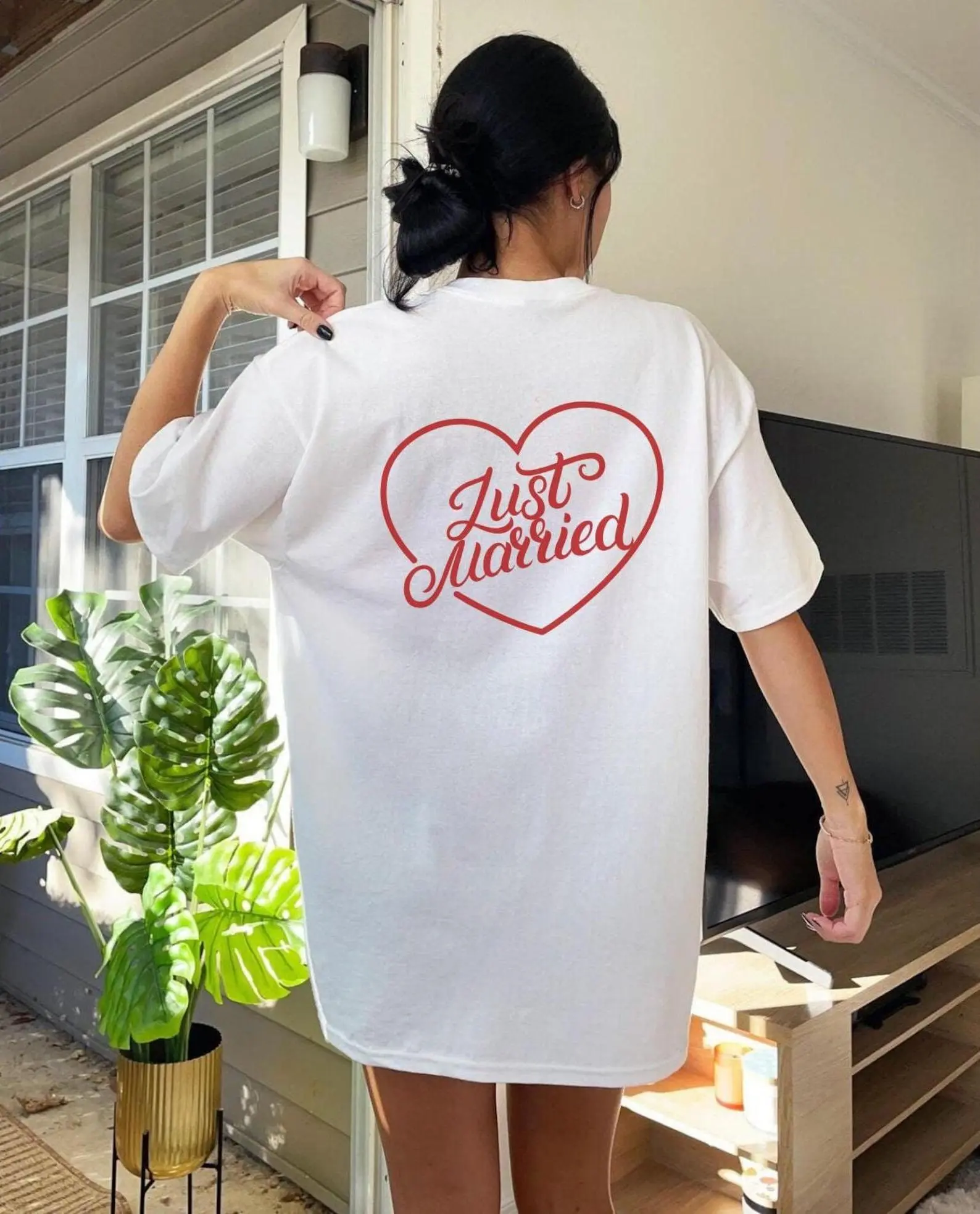Just Married Unisex T-Shirt - Perfect Gift for the Bride, Unique Engagement Present, Stylish Bridal Shower Keepsake, Honeymoon tee