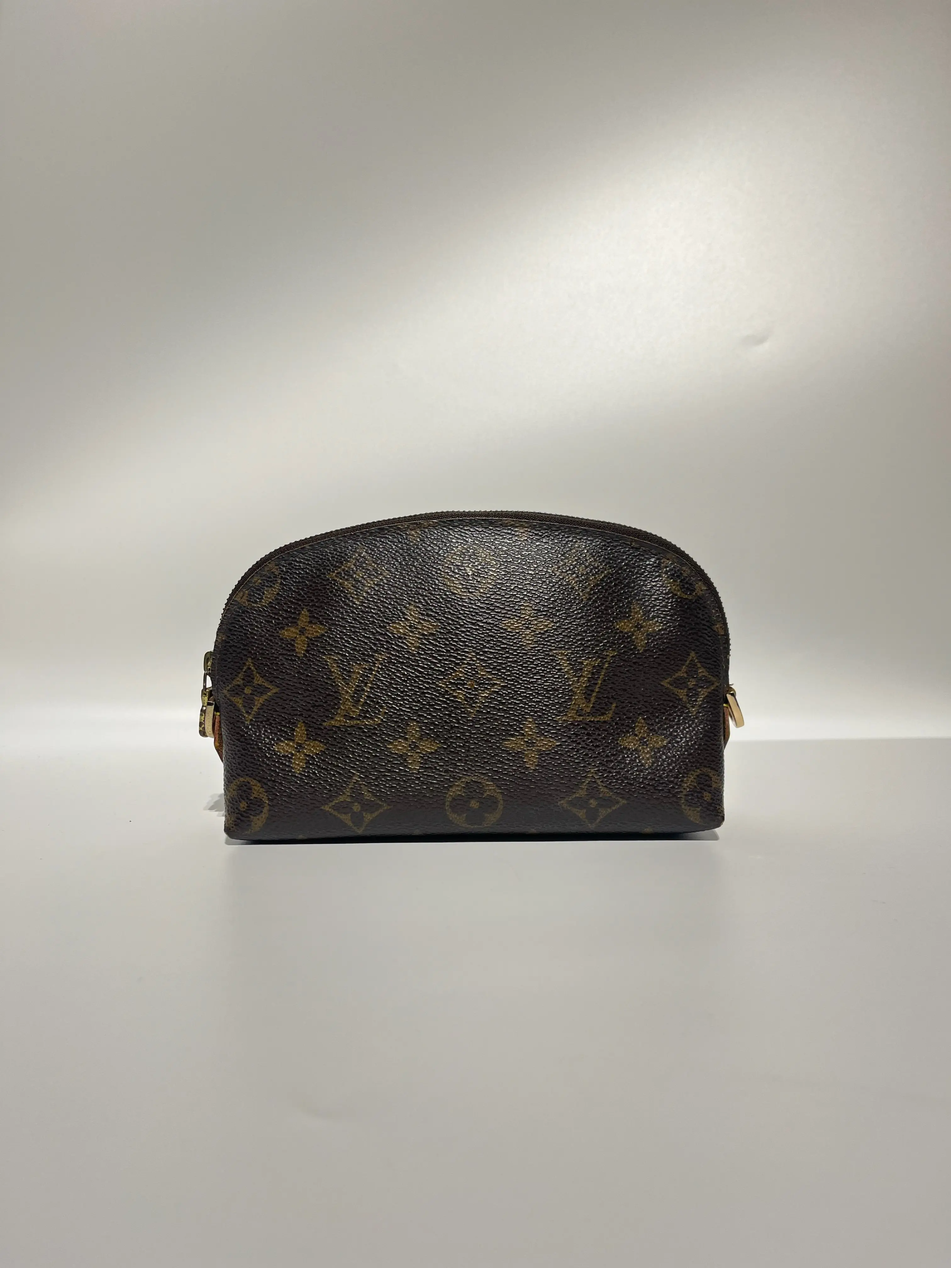 Pre-owned Louis Vuitton Monogram Canvas Cosmetic Pouch