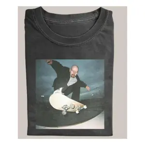 Vintage Skateboard Pattern T-Shirt - Unisex Casual Streetwear, Black with White Skateboard Print, Summer Essential, Machine Washable, Everyday T-Shirt |       Skateboard Clothing |       Durable fabric