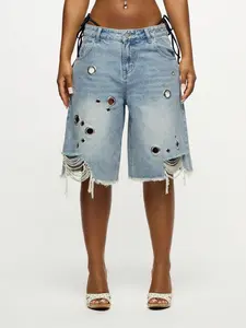 Women's Denim Capri Pants Slim Fit Mid-Waist Button Fly Casual Jeans Bottom, Solid Color Water Washed Design, Perfect for Daily Wear Womenswear