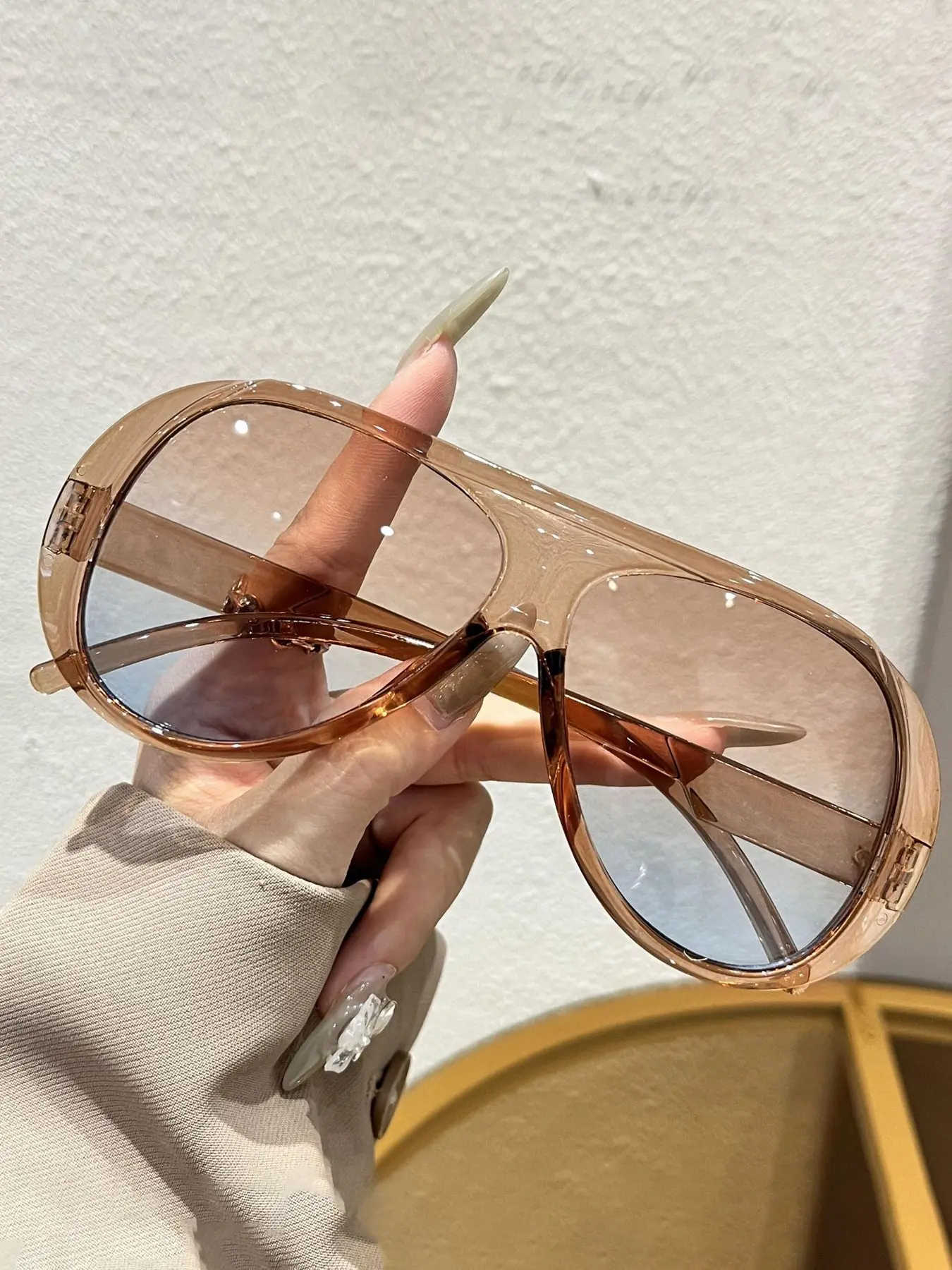 New Fashion Orange Lens Oversized Sun Protective Sunglasses Men Women Pilot Shades Uv400 Vintage Sun Glasses Modern Trendy Sunglasses