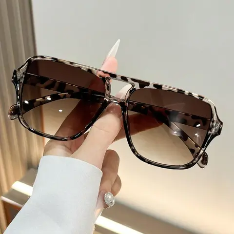 Unisex Vintage Trendy Leopard Pattern Glasses, Retro Y2K Style Large Frames Glasses for Everyday Use, Fashion Accessories for Outdoor Activities, Vintage Fashion Eyewear