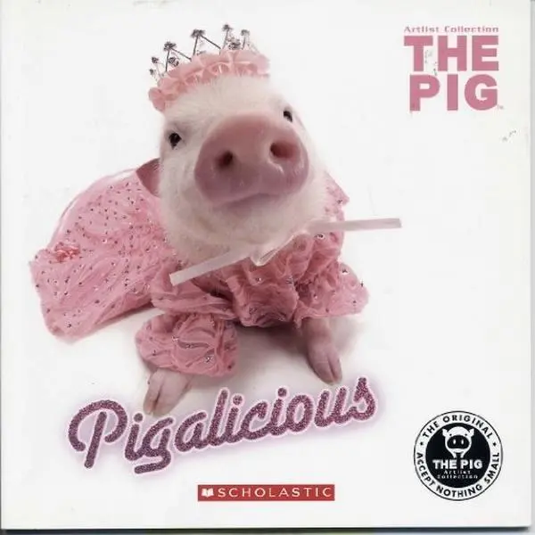 USED Book - The Pig: Pigalicious by The Pig Club (Paperback) - english