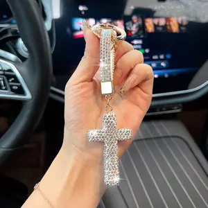 Fashion Rhinestone Cross Car Keychain, Creative Delicate Clay Drill Bag Charm, Key Chain Accessory Gift, Stylish Key Ring Decoration, Bling Bling Keychains