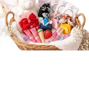 2 dozen [Live only] accessories and much more