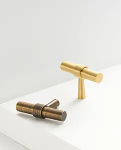 HUDSON TAPERED BASE CYLINDRICAL T-BAR KNOB