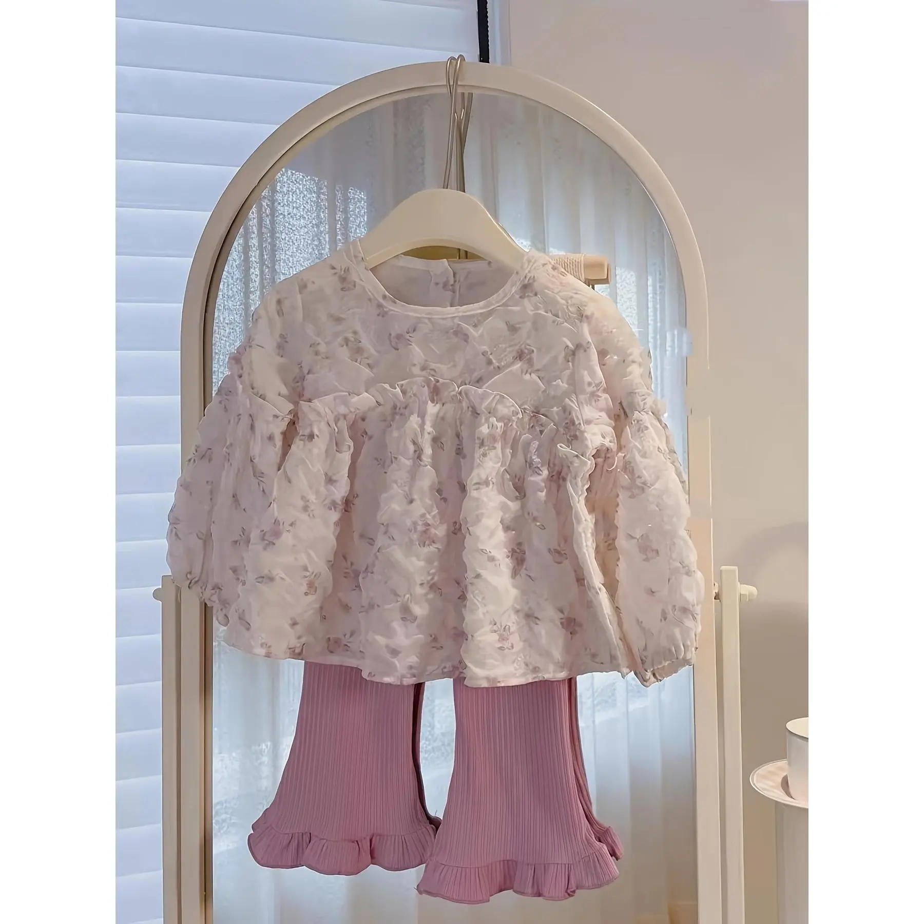 [Girls' Set] Little Girls Cute Set - Long Sleeve Floral Babydoll Shirt Top + Flared Trousers - Two-piece Outfit - Outdoor Clothing