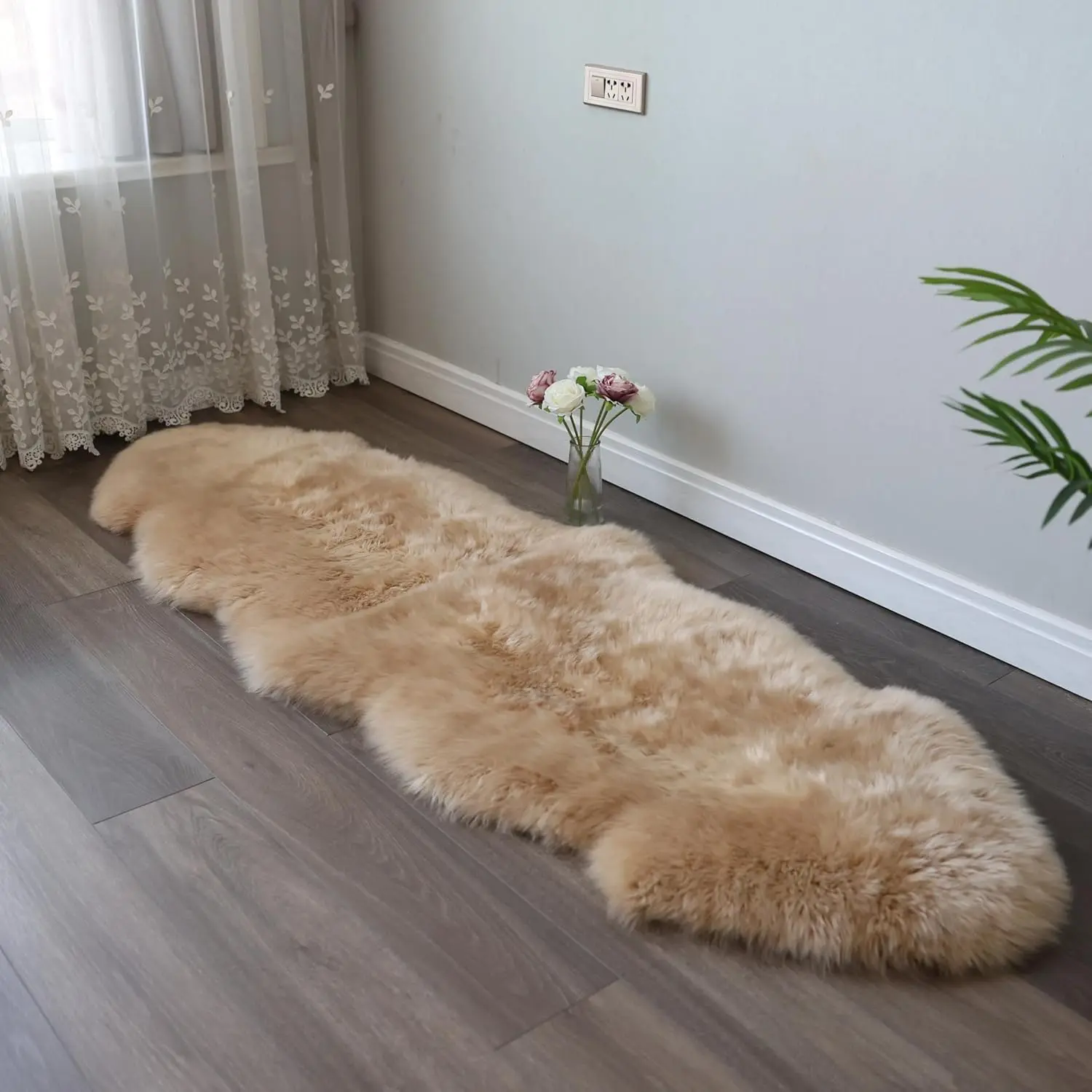 Sheepskin Rug, Fluffy Shaggy Area Rug, Super Soft 24' x 72' Sheepskin Hair Rug, Plush Rug, Decorative Rugs for Bedroom, 's Room, Living Room (Khaki Camel, 24" x 72")