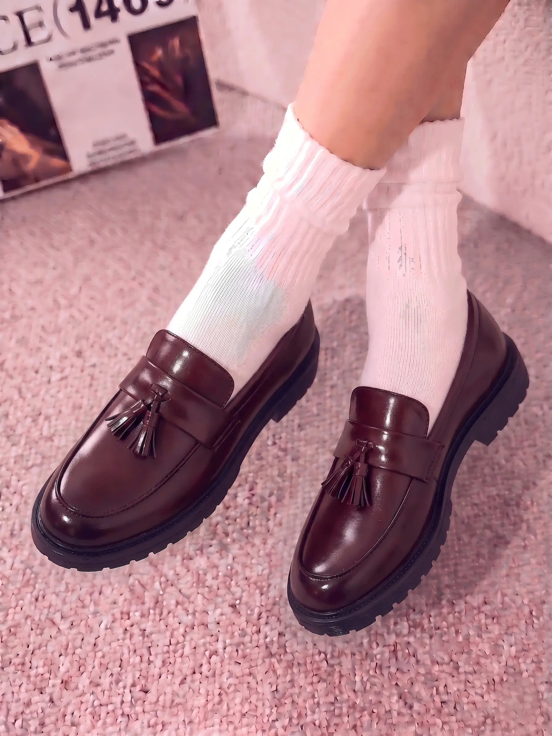 One pair of men’s British-style tassel loafers, slip-on, comfortable and stylish, suitable for business formal wear, versatile casual fashion shoes