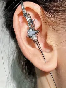 1pc Creative New Star-Shaped Piercing Ear Hook Earrings - Gothic Hip-Hop Light Luxury Style, Women's Fashion Jewelry, Party Accessories, Edgy Accessory, Intricate Craftsmanship Daily Vacation Music Festival Party ，Gift for Her