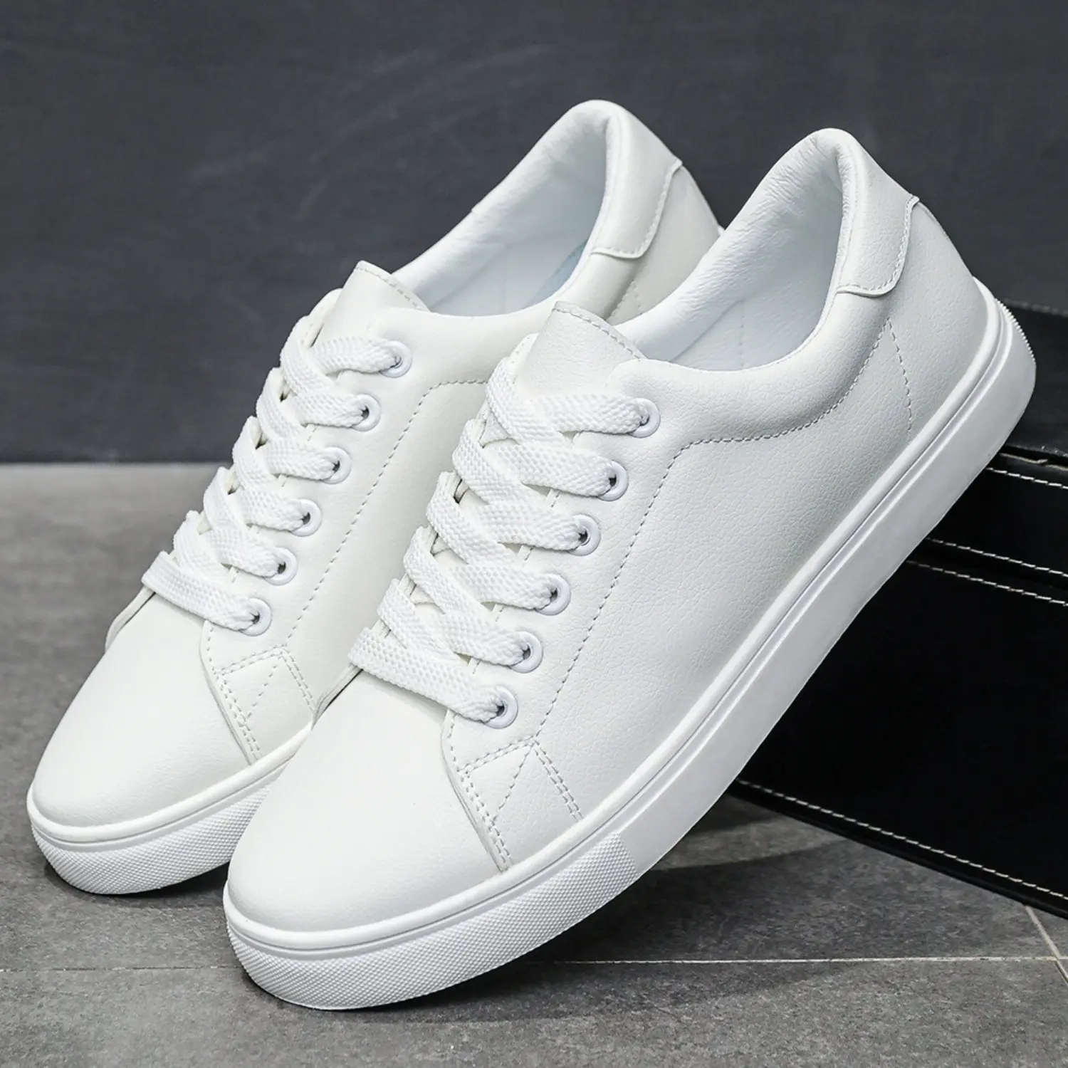 Bdhjydb Couple Small White Shoes for Men, Light Flat Casual Shoes for Women, European and American Foot Wide Sports Shoes for Men, Versatile for Daily Commuting, Dating and Walking, Party, Mountain Climbing and Outdoor Application