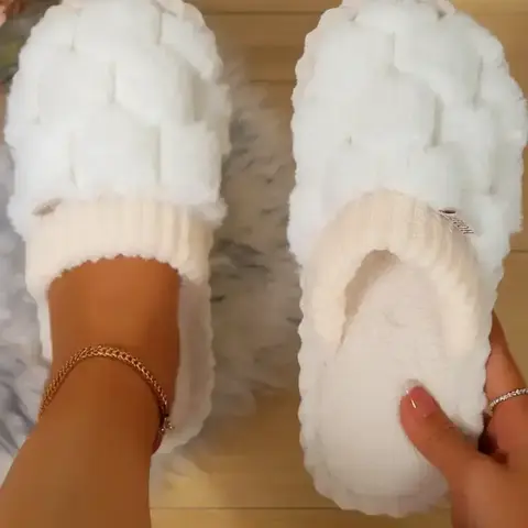 Women's & Men's Checkered Faux Fur Plush Slippers, Fuzzy House Slippers, Soft Cushioned Slippers, Cozy Soft Furry Indoor Shoes, Thick Warm Fleece Lining, Non-slip Durable Sole, Lightweight Quiet House Shoes, Indoor Home Slippers