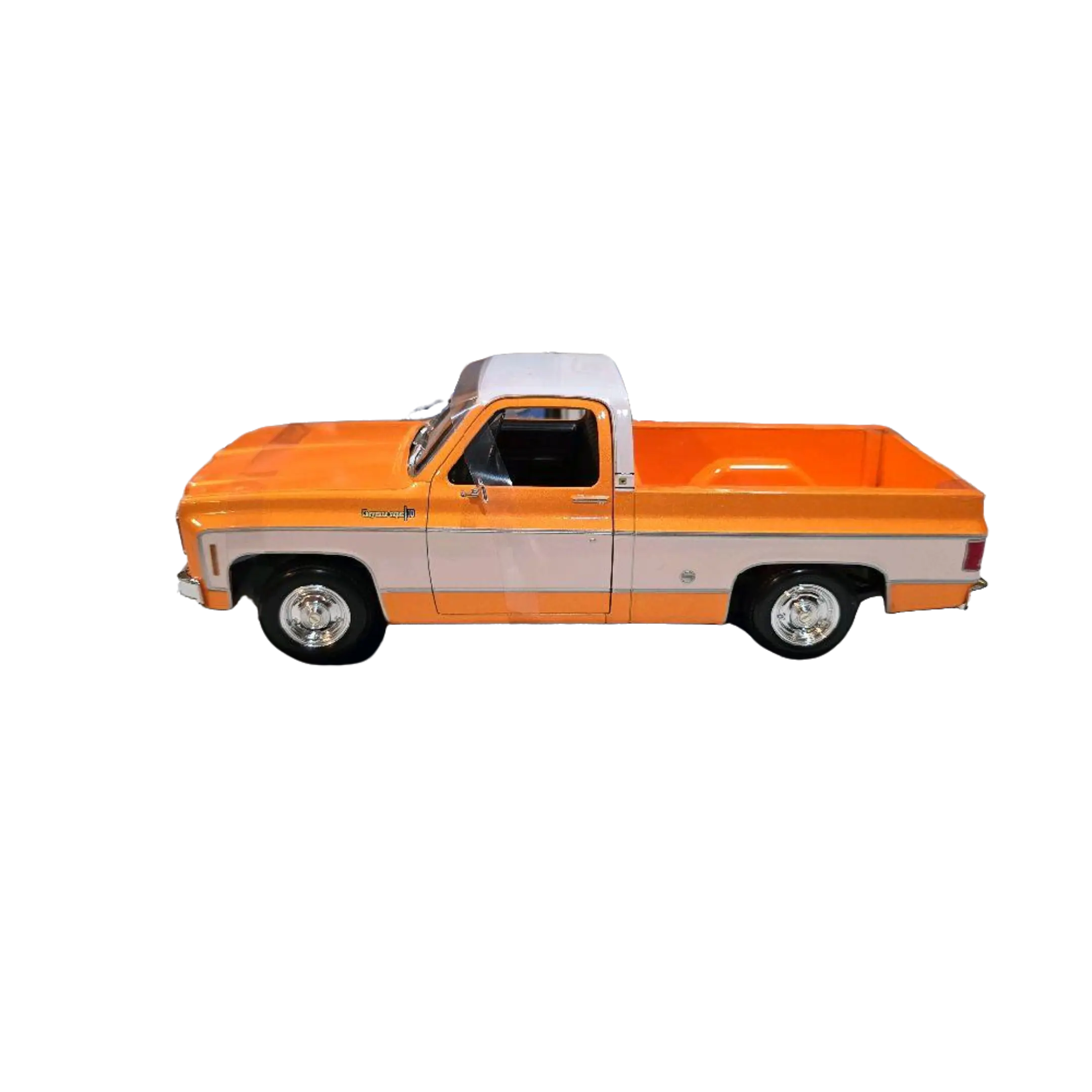 Maisto New 1974 Chevrolet C10 Cheyenne Super Accurate Scale Model Car - Miniature Diecast Truck, Collector's Edition Set Toy, Retro Gift for Model Cars Enthusiasts