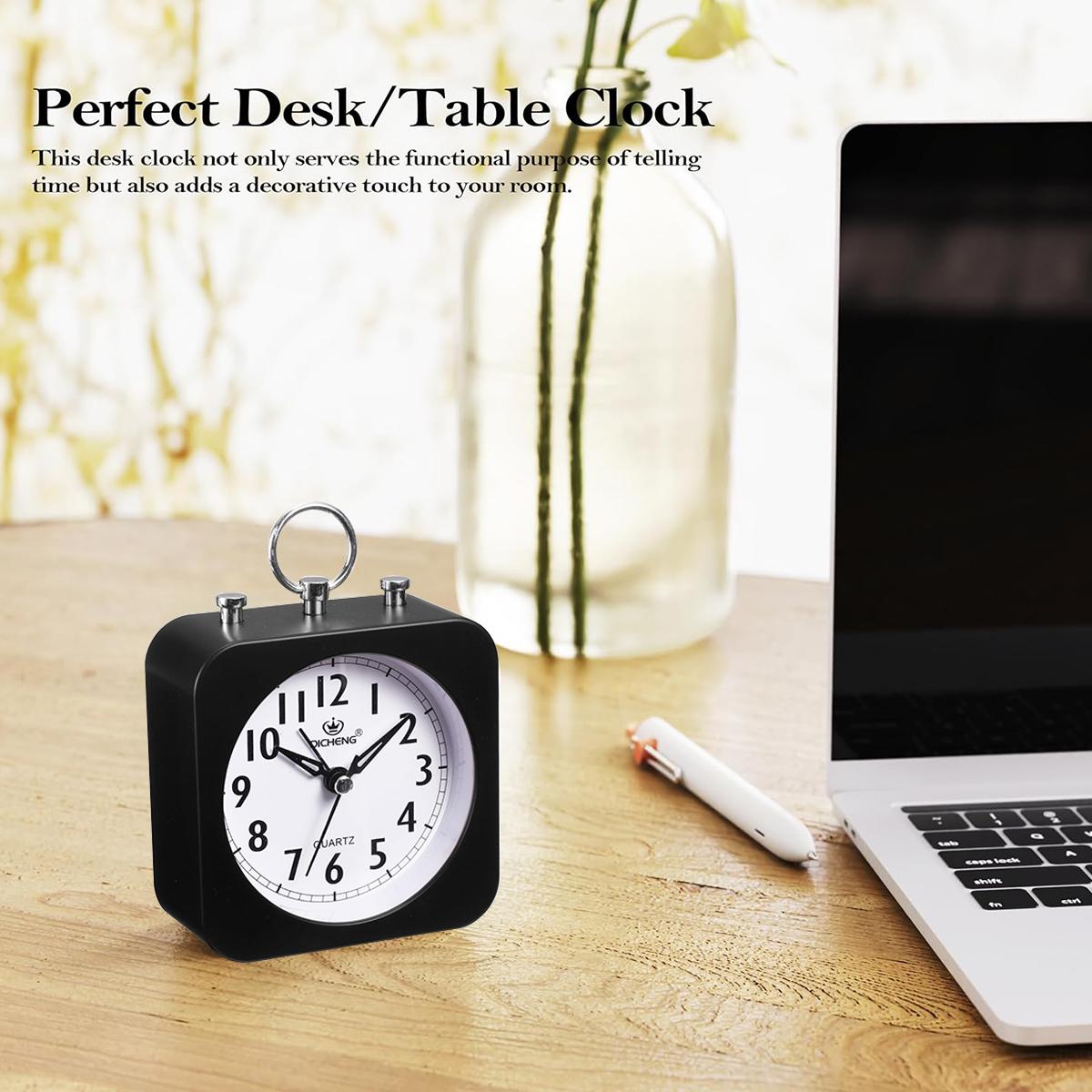 Retro Silent Analog Alarm Clock Battery Operated No Ticking Sound with Snooze for Bedroom Retro Silent Analog Alarm Clock Battery Operated No Ticking Sound with Snooze for Bedroom