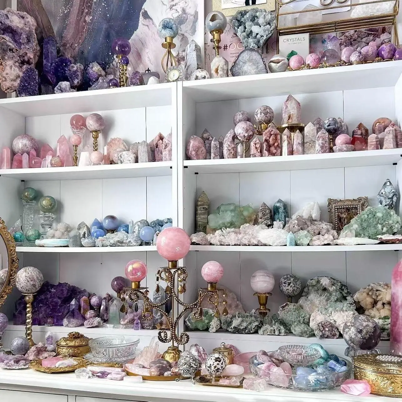 Natural Crystal Products Assorted Set - Wholesaler Supply for Live Sale, Including Spheres, Towers, Carvings, Bracelets, Mineral Specimens (Jewelry Accessories & Natural Crystal Decorations)