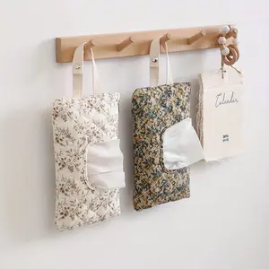 Portable Refillable Wipe Dispenser with Floral Design Dustproof Travel Wipes Case Polyester Diaper Wipe Container for On-the-Go Convenience Floral Pattern Case Polyester Container