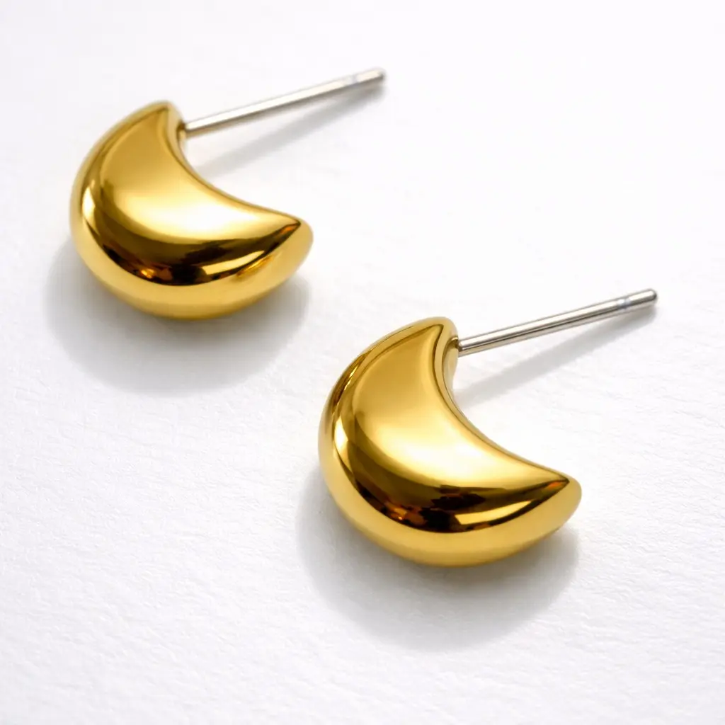 Crescent Moon Gold Stud Earrings – 18K PVD Stainless Steel