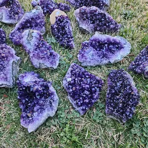 1PC AAA Amethyst Geode Specimen 1PC AAA Amethyst Geode Specimen