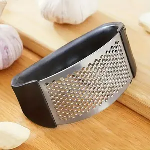 Stainless Steel Garlic Press, Easy-To-Use Manual Crusher, Durable Kitchen Tool, Kitchen Gadgets, Ideal for Crushing Garlic, Fruits, Meats, Ergonomic Handle, Utensils