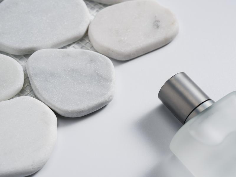 Simple Tile 5 Sheets Marble Mosaic Tile for Kitchen Backsplash, Bath Bathroom Floor, Etc, "River Rock Collection" MM 9505 - Carrara White, Mixed Rounds, 12"X12"X3/8", Tumbled