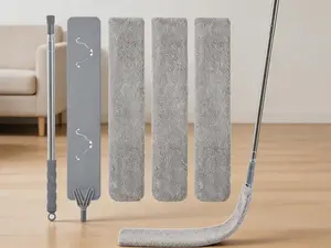 Cobweb duster with adjustable extension pole, equipped with washable microfiber head. Ideal for cleaning ceilings, ceiling fans and household furniture.