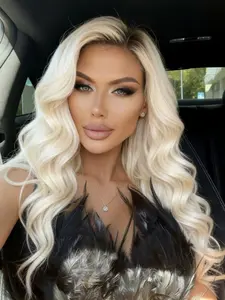 Ombre White Lace Front Wig for Women Long Wavy Synthetic Lace Front Wig 13x4 Hd Lace Frontal Wig Ombre White Body Wave Wig Synthetic Lace Front Wig Heat Resistant Hair Wig for Daily Wear Cosplay Halloween Party