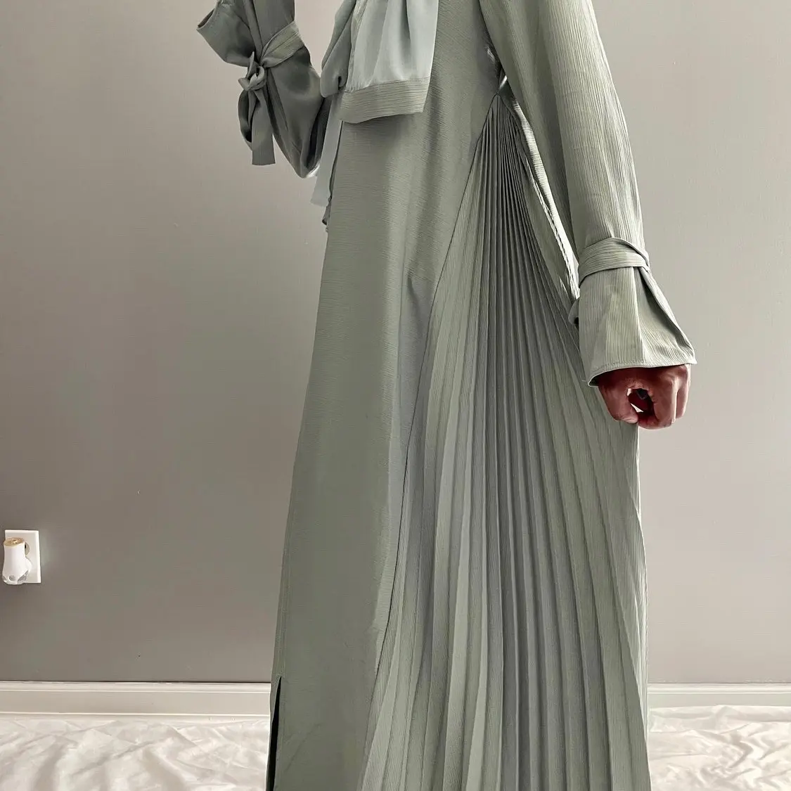 Haya Dress with Scarf ~ Green