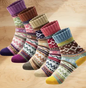 5 Pairs Wool Socks - Wool Socks for Women Men Soft Thick Warm Winter Knit Vintage Crew Socks Casual