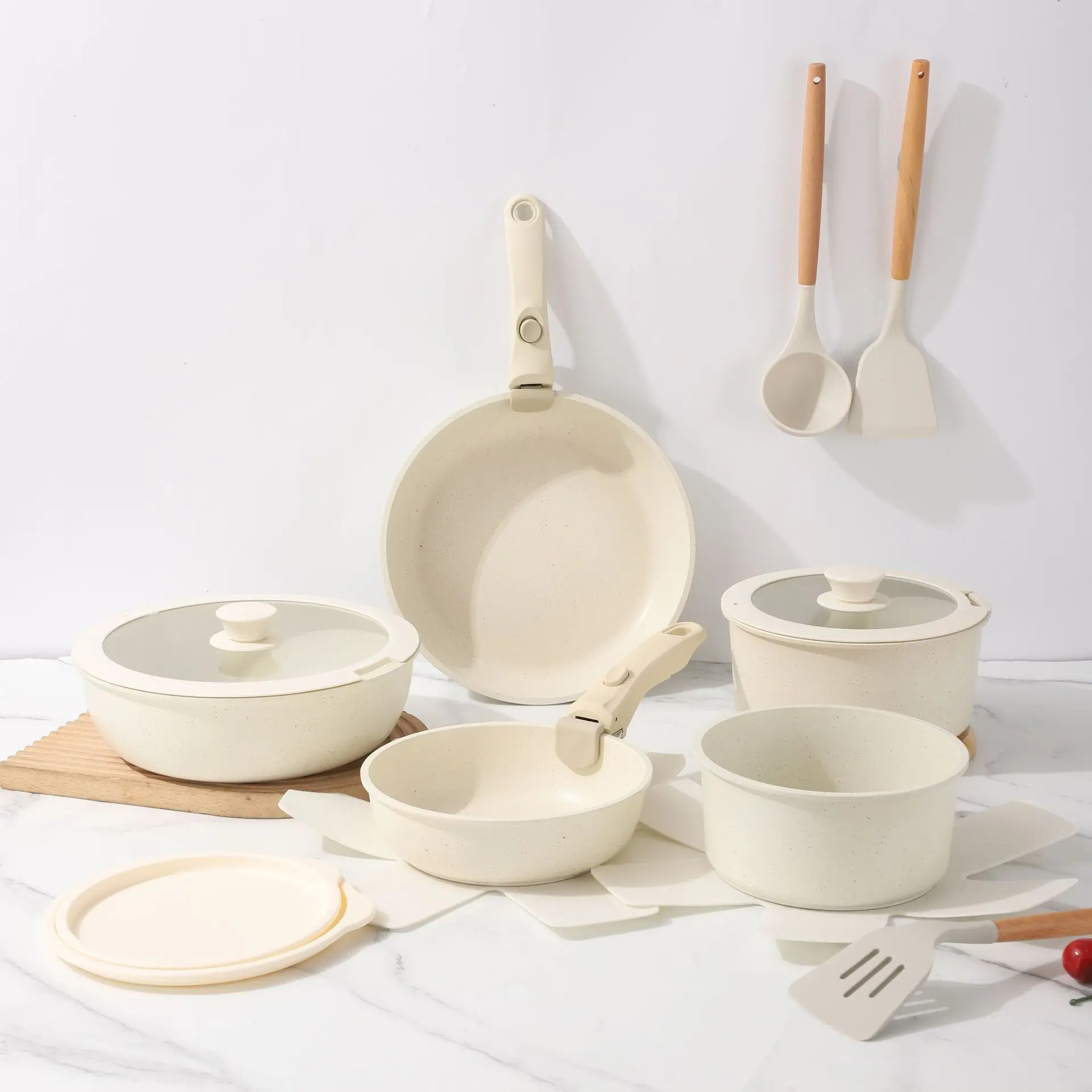 Non-Stick Cookware Set with Removable Handles, Stackable Pots and Lids, Suitable for Induction and Oven, 4/5/9/12/15/17 Pieces, Nonstick Cooking Set, Nonstick Cookware Sets
