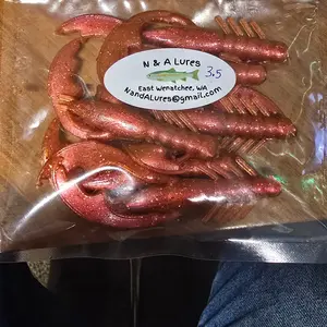 Crazy copper craw soft bait