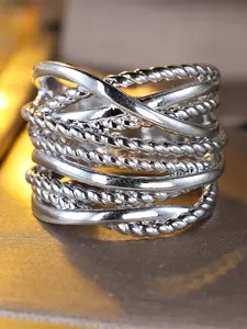 A set of rings made of synthetic white zirconia is fashionable, elegant and simple, suitable for women to wear at travel, wedding and party events, dainty stacking rings, Stackable Rings