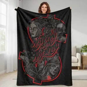 Gangster Style Flannel Blanket Vintage Tattoo Art Print with Roses Skulls and Weapons Soft Warm Durable for Bedroom Living Room Man Cave Gift Decor Use